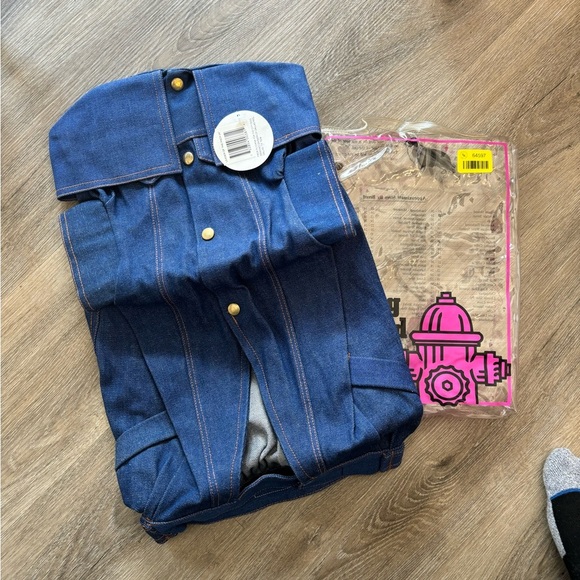 Denim jacket for dogs! - NWT! - 24 inch - Picture 2 of 3